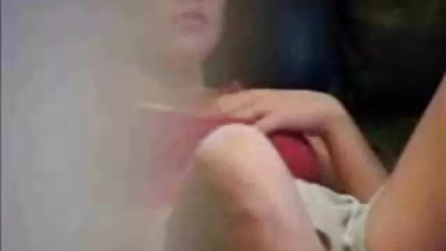Busty mulatto გემოვნების ქალის დომინირება შავი Rooster.