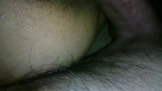 Shit, bitch dick სექსი ჩაცმულ ქალსა და შიშველ მამაკაცთა შორის for shit მისი პირით